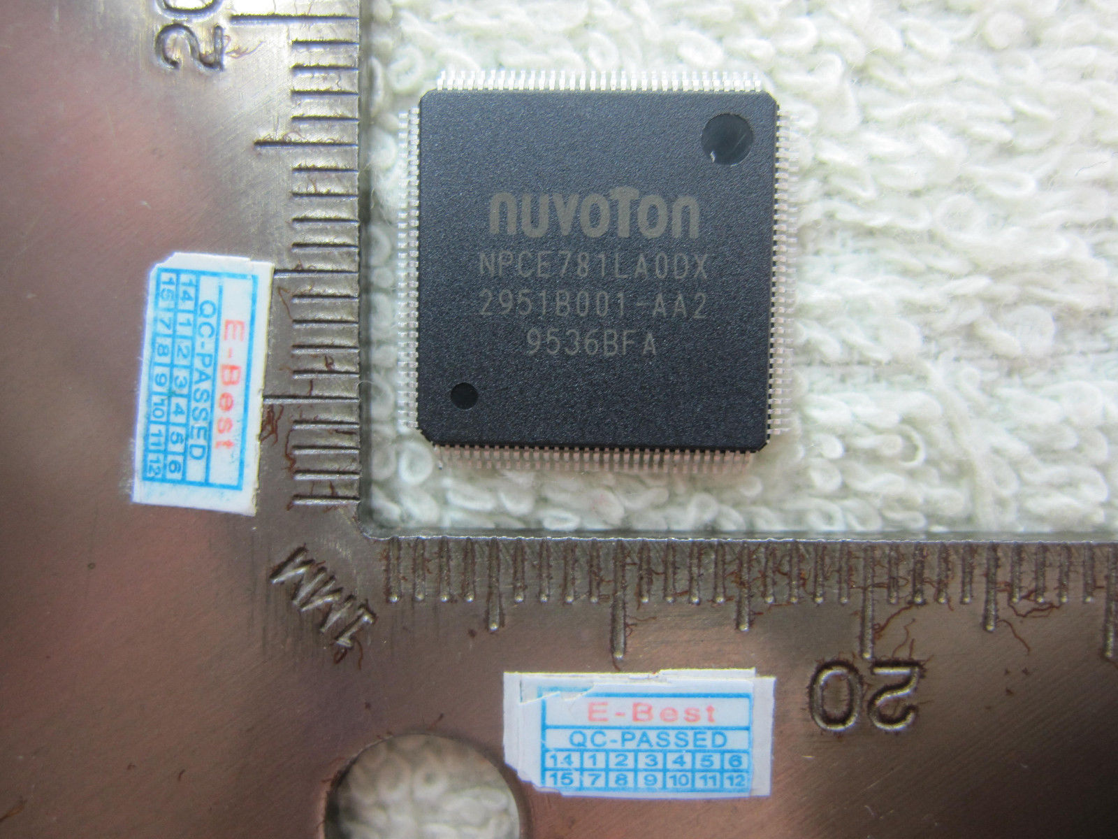 NuvoTon NPCE781LA0DX